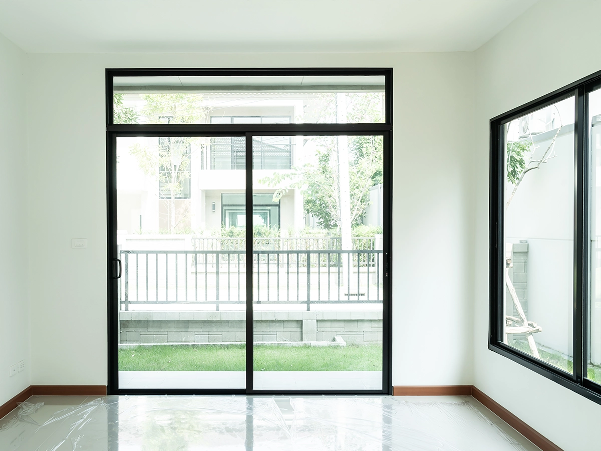 Dicas para limpar vidros e espelhos sem manchas